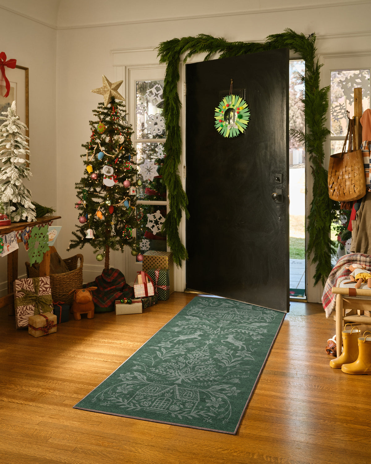 Christmas Wonderland Green Flatwoven Rug